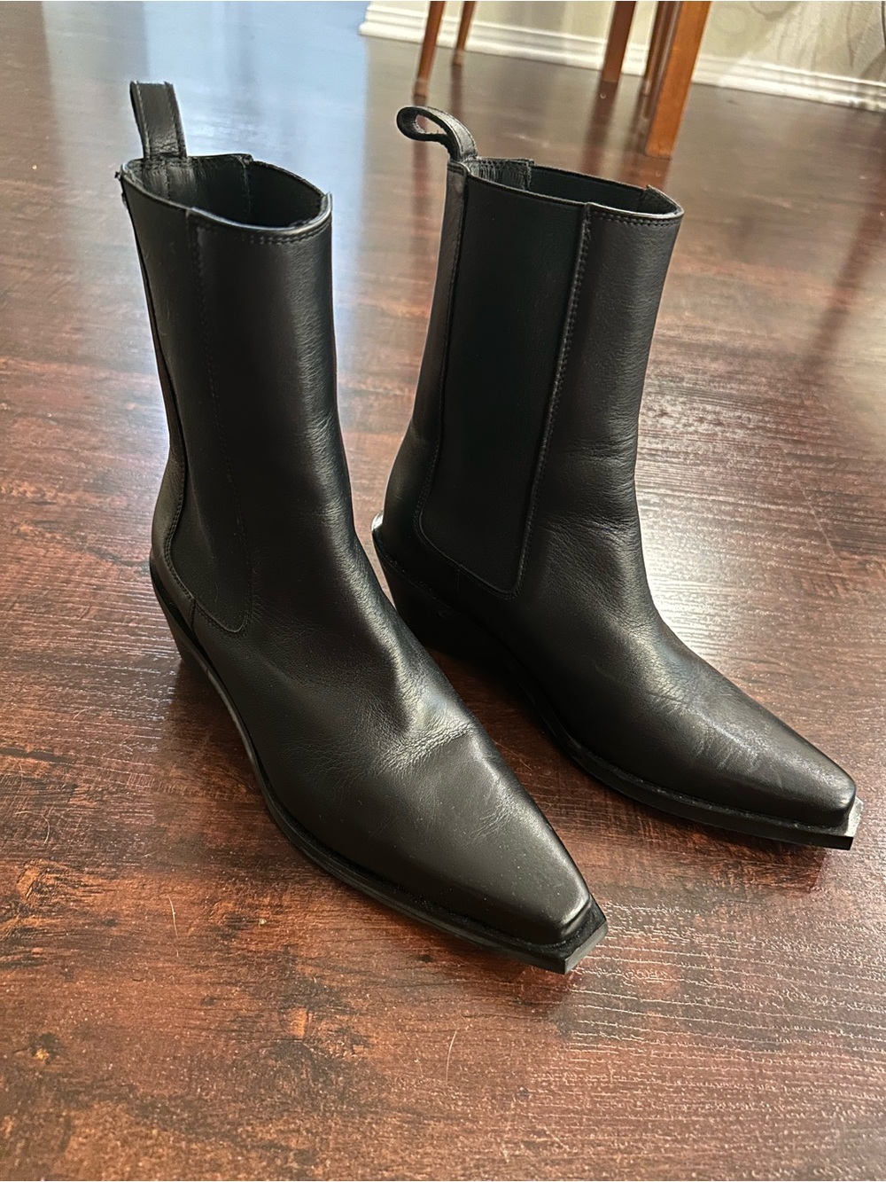 Cos like new black leather boots